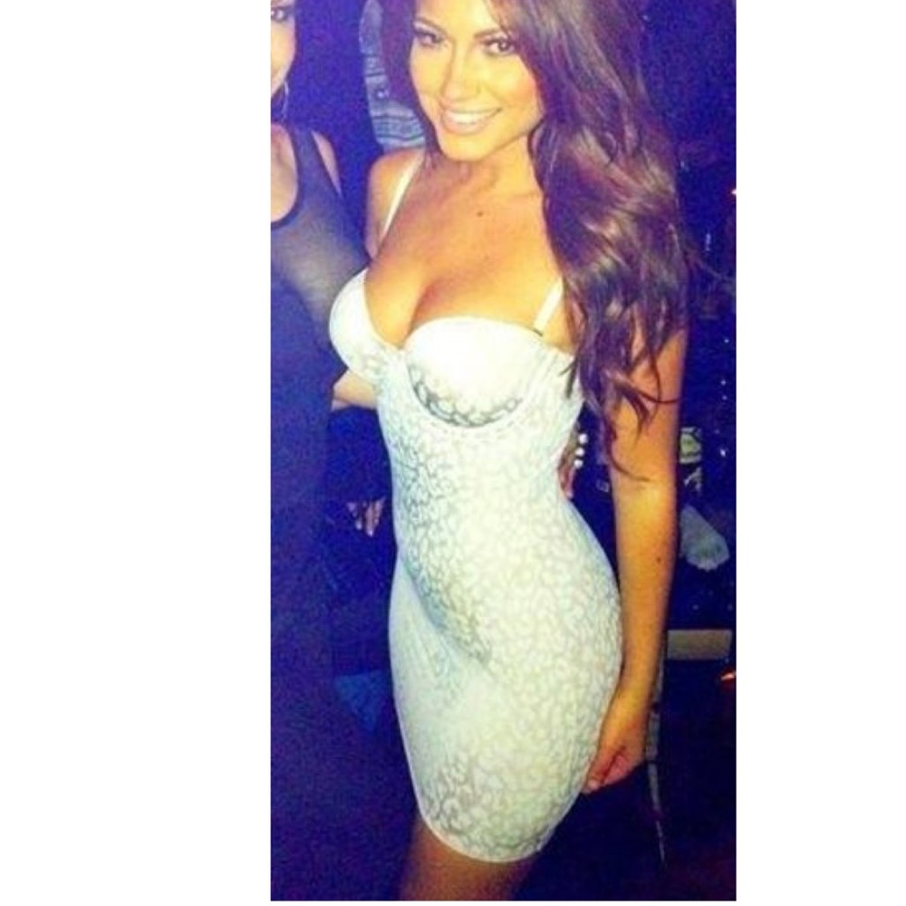 Victoria Secret .power figure Slip